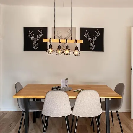 Apartment Somnia Mit Balkon