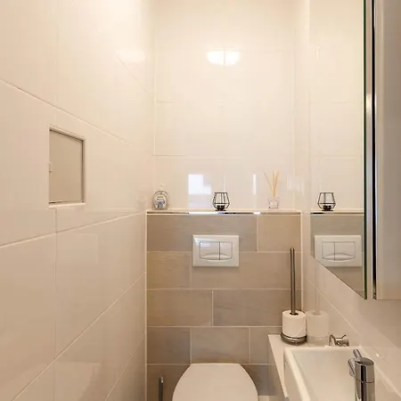 Somnia Mit Balkon Apartment *